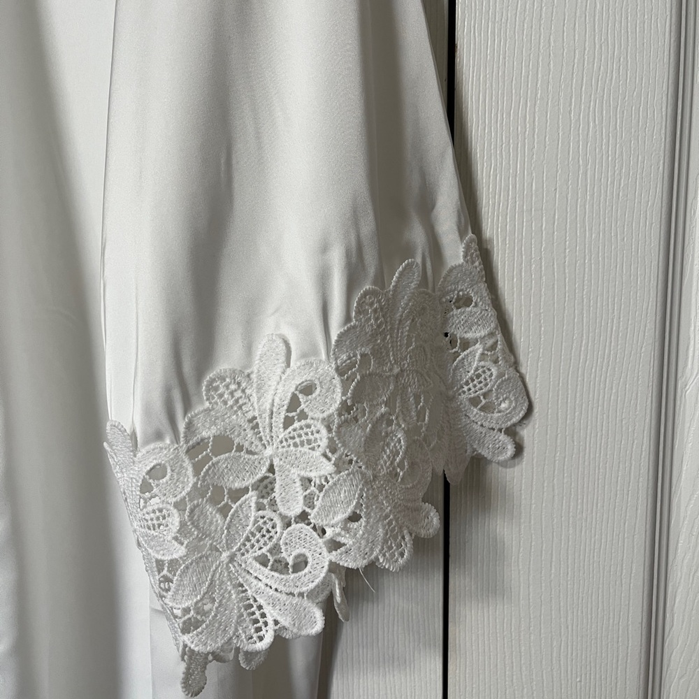 White Satin Bride Robe with Lace Details - Picture 4 of 4
